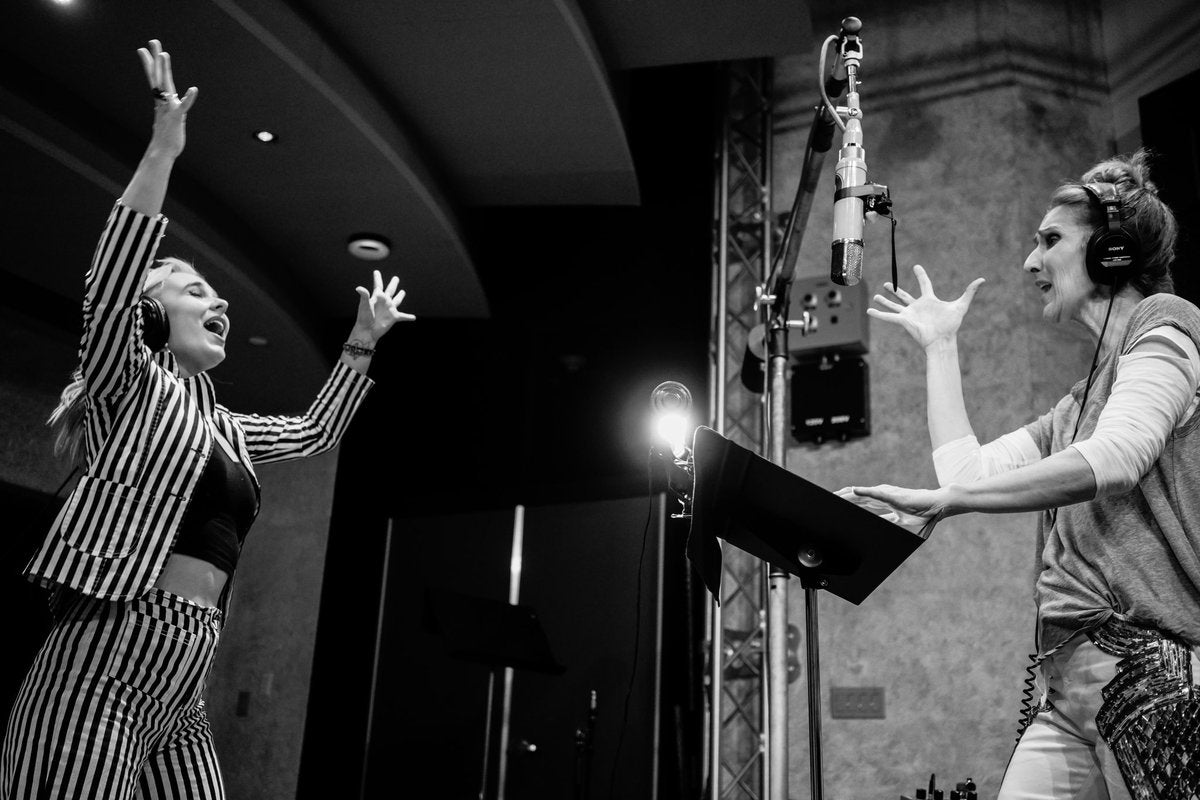 Maty Noyes vocal-coaching Céline Dion during a recording session
